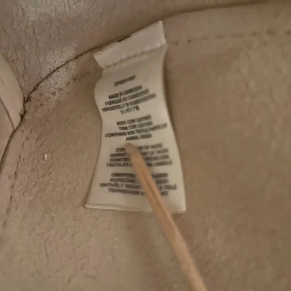 Madewell The Sculptural-Buckle Shoulder Bag Ecru Color - Picture 9 of 16